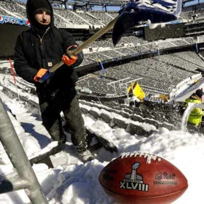 Superchutes in action during Superbowl XLVIII snow cleanup. Superchutes in action during Superbowl XLVIII snow cleanup.